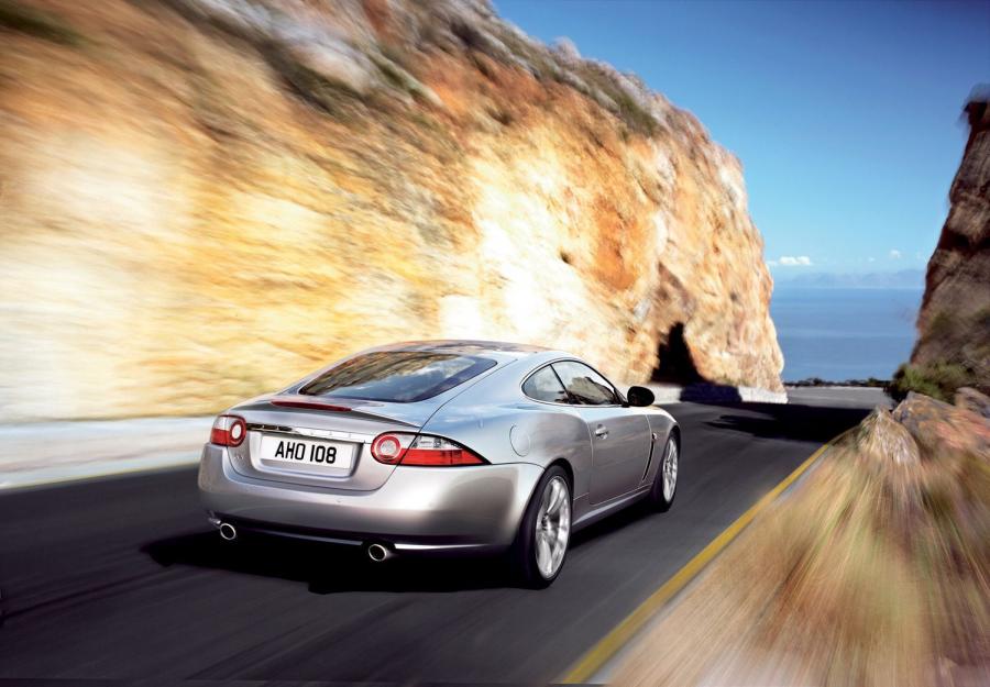  Jaguar XK 2005 года  (фото 4 из 28)